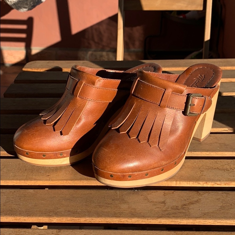 Madewell Brown Tassel clogs size 6